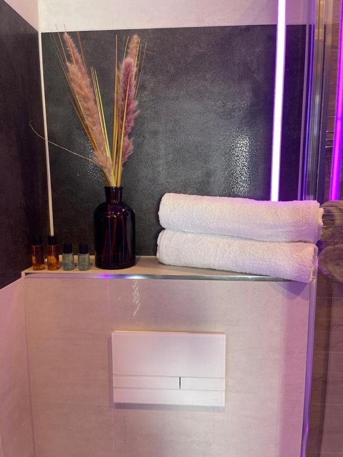 #5 Tgha Luxury One Bedroom Apartment In 애슬론 외부 사진